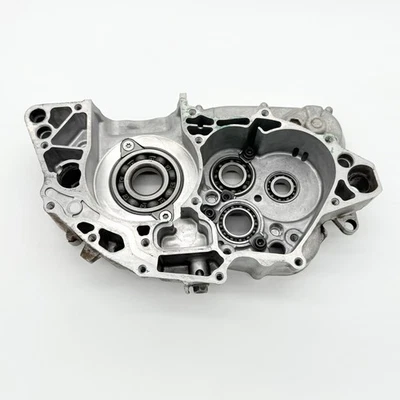 2005 - 2007 Honda CRF250R OEM Right Crankcase Engine Case Half CRF 250 - Image 1 of 4