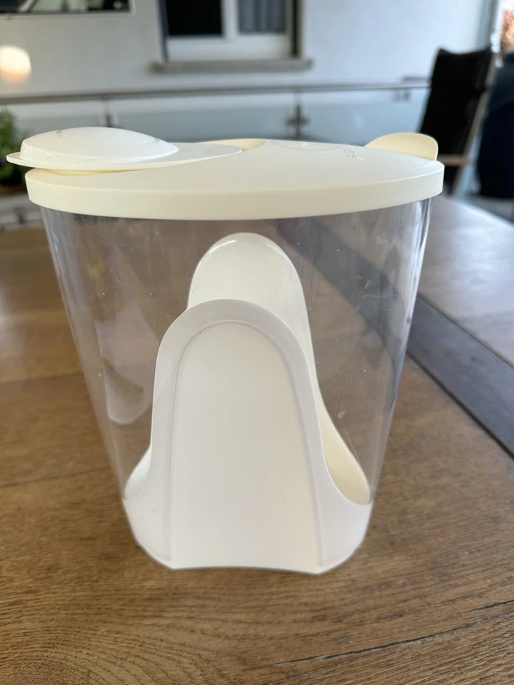 Tupperware Getränkebehälter, weiß, 1,6 l, für Camping usw. - Bild 1 von 1