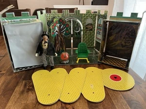 Vtg Mego Wizard of OZ Playset COMPLETE Yellow Brick Road Figure Chair Crystal - Picture 1 of 24