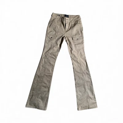 Pantalones acampanados caqui cargo talla 0 White House Black Market nuevos con etiquetas  Foto 1 de 4