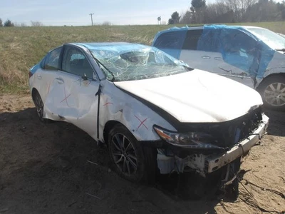 Depósito de lavado sin arandelas de faros se adapta a 13-18 LEXUS ES300H 2088507 Foto 1 de 4