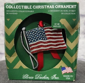 Adorno de Navidad Gloria Duchin Coleccionable - Diseño Bandera Americana - Hecho en EE. UU. - Imagen 1 de 3