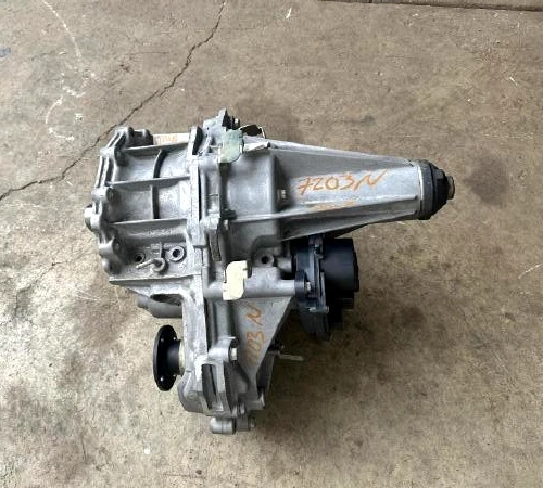 2005-2012 Nissan Pathfinder Transfer Case Assembly OEM - Image 1 of 4