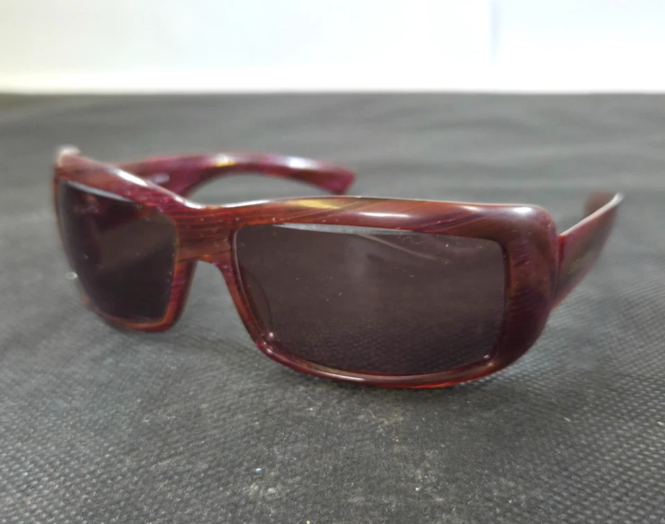 Gafas de sol vintage Y2K Giorgio Armani rojo oscuro para mujer Foto 1 de 4