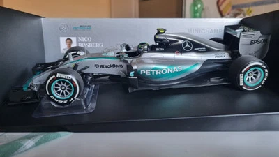 Mercedes AMG Petronas F1 W06 hybrid Nico Rosberg season 2015 minichamps 1:18 - Immagine 1 di 4