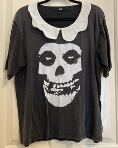 Iron Fist Women’s Rare Missfit Peter Pan Collared Distressed Tshirt Size XXL - Picture 1 of 5