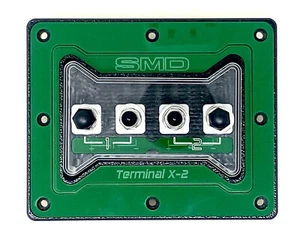 SMD Steve Meade Designs 2 Kanal strapazierfähiger Lautsprecher Terminal X-2 Aluminium grün - Bild 1 von 3