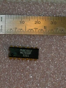 MC3001P Motorola und Gate 4 Funktionen Dual Input TTL selten Sammlerstück MC74H08P DI - Bild 1 von 1