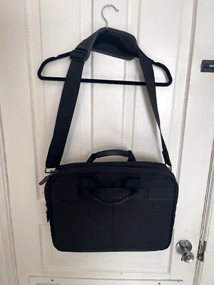 DELL Premier Maletín Delgado para Notebook Estuche de Transporte Acolchado 16 x 13 x 5 pulgadas Foto 1 de 4