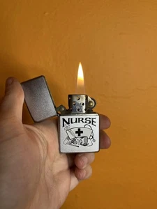 Vintage 2003 Krankenschwester Zippo Feuerzeug - Bild 1 von 5