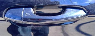 15-2020 21 22 23 24 Ford Edge Front Passenger Right RH Door Handle in UM Black Foto 1 de 4