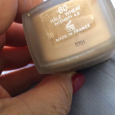 Chanel Font De Teint. N60 - Photo 1/4