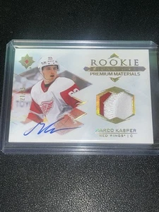Marco Kasper 2023-24 UD Ultimate Collection Rookie Premium Material Auto /35 - Bild 1 von 2