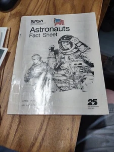 1983 NASA Facts Sheet JSC 83-01 Space Shuttle  - Bild 1 von 7