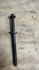 Ford 4F1Z-6065-AB Cylinder Head Bolts Package Of 8  (I) - Picture 1 of 3