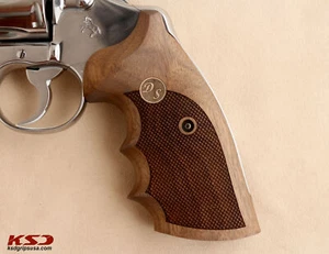 KSD Brand Colt Python (Pre 2020) Compatible Walnut Customizable Grips Diamond - Picture 1 of 2