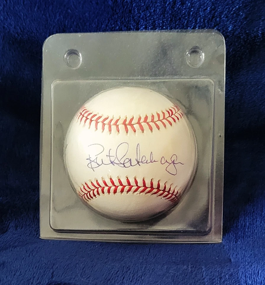 Bret Saberhagen  Signed Rawlings Baseball (1990)  Mint - Image 1 of 1