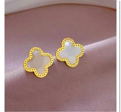 Pendientes Trébol Madreperla Acero Inoxidable Foto 1 de 2