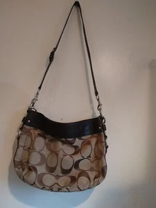 Cartera de hombro/correa ajustable Coach bolso de mano marrón claro cuero negro violeta interior - Imagen 1 de 24