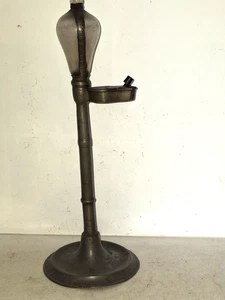 alte  Öllampe aus Zinn mit Stundenglas,  um 1860 - Bild 1 von 13