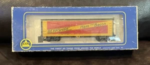 Vintage HO SCALE AHM/RIVAROSSI BERKSHIRE HAM and BACON BOXCAR #2042 - Picture 1 of 11