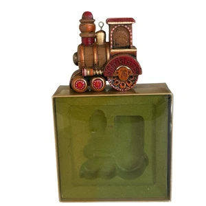 Vintage Hallmark Tain 1976 Yesteryears Train Christmas Ornament Original Box - Picture 1 of 12