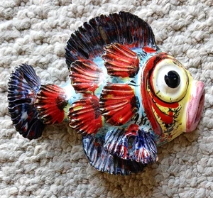 Lavorato A Mano Kunst Keramik hängender Fisch handbemalt!  5,5"L - Bild 1 von 7
