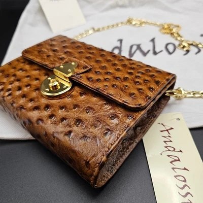 Bolso Bandolera Andalossi Avestruz Cuero Repujado Solapa Cadena Dorado Tostado Foto 1 de 4