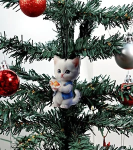 Cat Christmas Tree Ornament Kitty Hanging Holiday Decor Fish Tank Vest 2D - Picture 1 of 4
