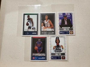 Lotto figurine e card Rookie Panini 2019-20 (5) Okeke, Doumbouya, Claxton, Bitadze - Foto 1 di 2