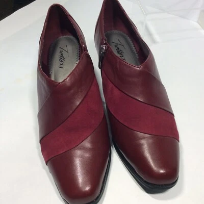 Botas para mujer Trotters Ankel cuero y gamuza rayas tacón 2,5” color vino talla 8 Foto 1 de 4