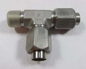3/8 Tube x 3/8 Tube x 1/4 MNPT 316ss Male Run Tee PARKER 6RBTX-SS - Picture 1 of 2