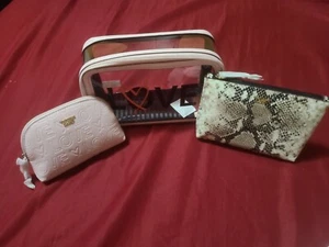 Victoria's Secret VS Set Of 3 Beauty COSMETIC Bag Train Case Tote Make-Up NEW - Picture 1 of 4