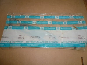 NOS GM OEM GASKET RH Manifold Cylinder Head Fuel Injection Plenum P/N 14088230 - Picture 1 of 2