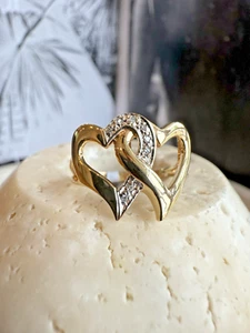 Ladies ESTATE 10k Yellow Gold NATURAL Diamond Double Heart Ring - Picture 1 of 7