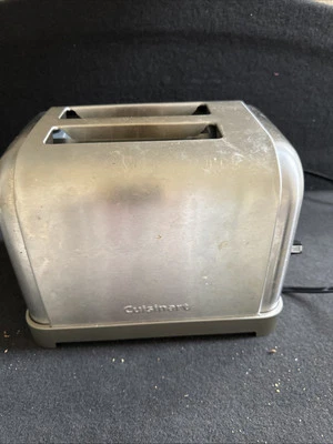 Cuisinart 经典 2 片烤面包机 - 拉丝不锈钢 - 二手 — 第 1/4 张图片