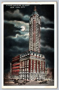 Postal Cantante de la ciudad de Nueva York Edificio de Noche Luna Llena Broadway Street c1920s - Imagen 1 de 2