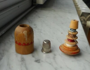 VINTAGE OLD WOODEN SEWING KIT SET THIMBLE POCKET TRAVELING - Picture 1 of 3