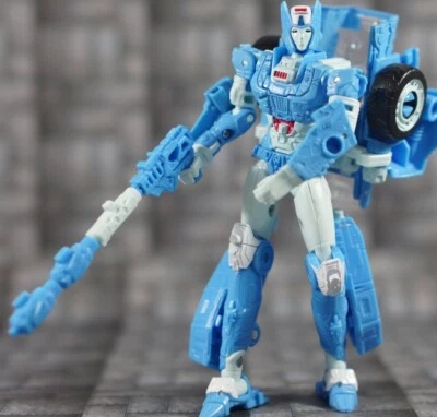 Transformers Siege War For Cybertron CHROMIA Complete Deluxe Wfc Generations - Image 1 of 4