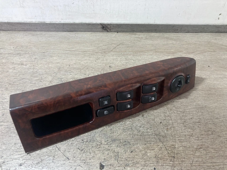 Interruptor de ventana delantera del lado del conductor Kia Sorento 2004 478497-B110 Foto 1 de 4