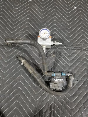 Subaru WRX STI Cobb Flex 2016 sensor de combustible regulador de presión aerodinámica #100 Foto 1 de 4