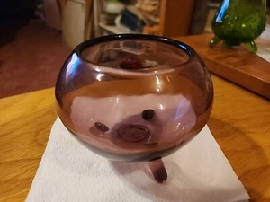 LE SMITH Flowerlite Bowl Dish Amethyst Glass Beautiful Color 3.5 x 4.5 Vintage - Picture 1 of 7