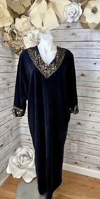 Lucie Ann Beverly Hills Vtg Women’s O/S Black Gold French Terry Nightgown Pocket - Image 1 of 4