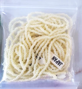 Glass Seed Bead Pearlescent Off-White Cream Luster Japanese Beads 5 strands 11/0 - Picture 1 of 4