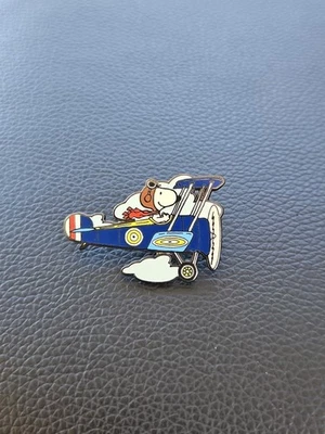 SNOOPY - WORLD WAR I FLYING ACE Willabee & Ward PEANUTS Lapel Pin SOPWITH CAMEL - Image 1 of 3