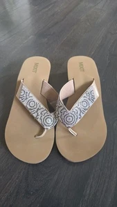 Mixit Damen-Sandalen T-Riemen Perlen Akzent Flip-Flop Keilabsatz Pecan 9 - Bild 1 von 4