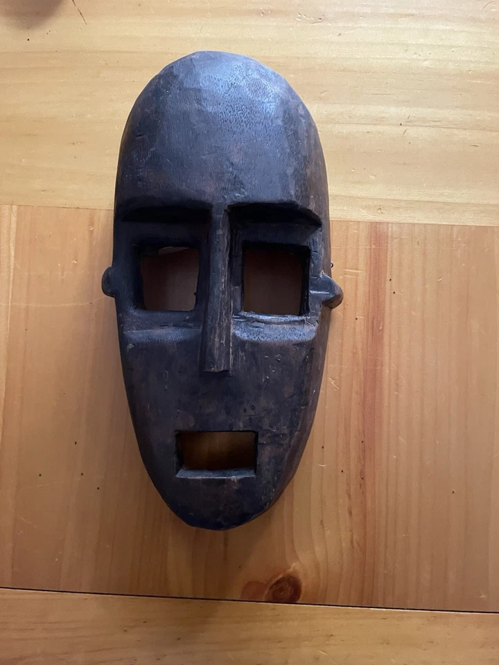 Máscara xamã madeira árvore Tharu Bodhi - Imagem 1 de 2