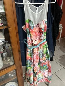 City Chic Fit And Flare Dress Size 16-18 - Picture 1 of 6