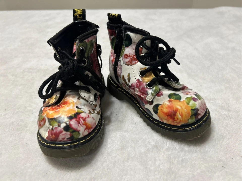 Botas Dr Martens 1460 Air Wair UK 5 EU 21 Bebé Niño Floral Blanco Rosa Foto 1 de 4