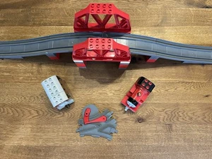 Lego Duplo Eisenbahnbrücke mit Weiche und zwei Zügen von Thomas S0029 - Bild 1 von 11